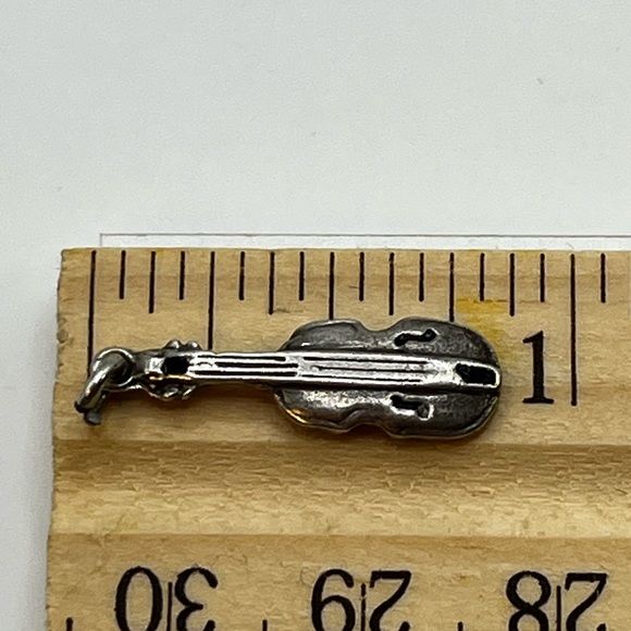 Vintage sterling silver violin pendant charm - Picture 6 of 6
